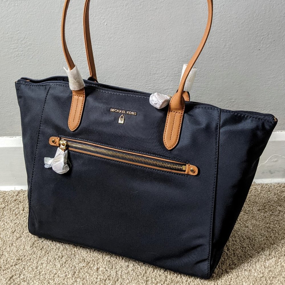 Michael Kors Kelsey Large Top Zip Nylon Tote Navy